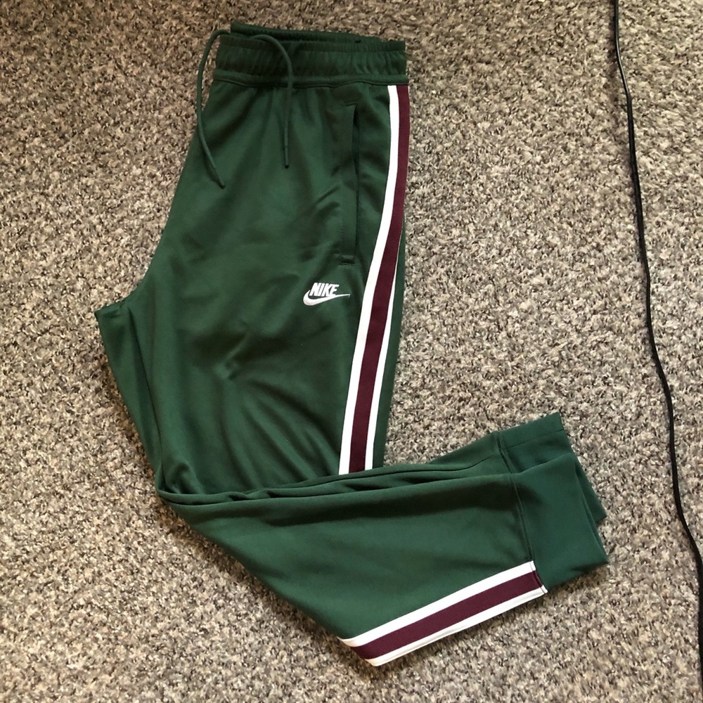 Nike Vintage Style Joggers